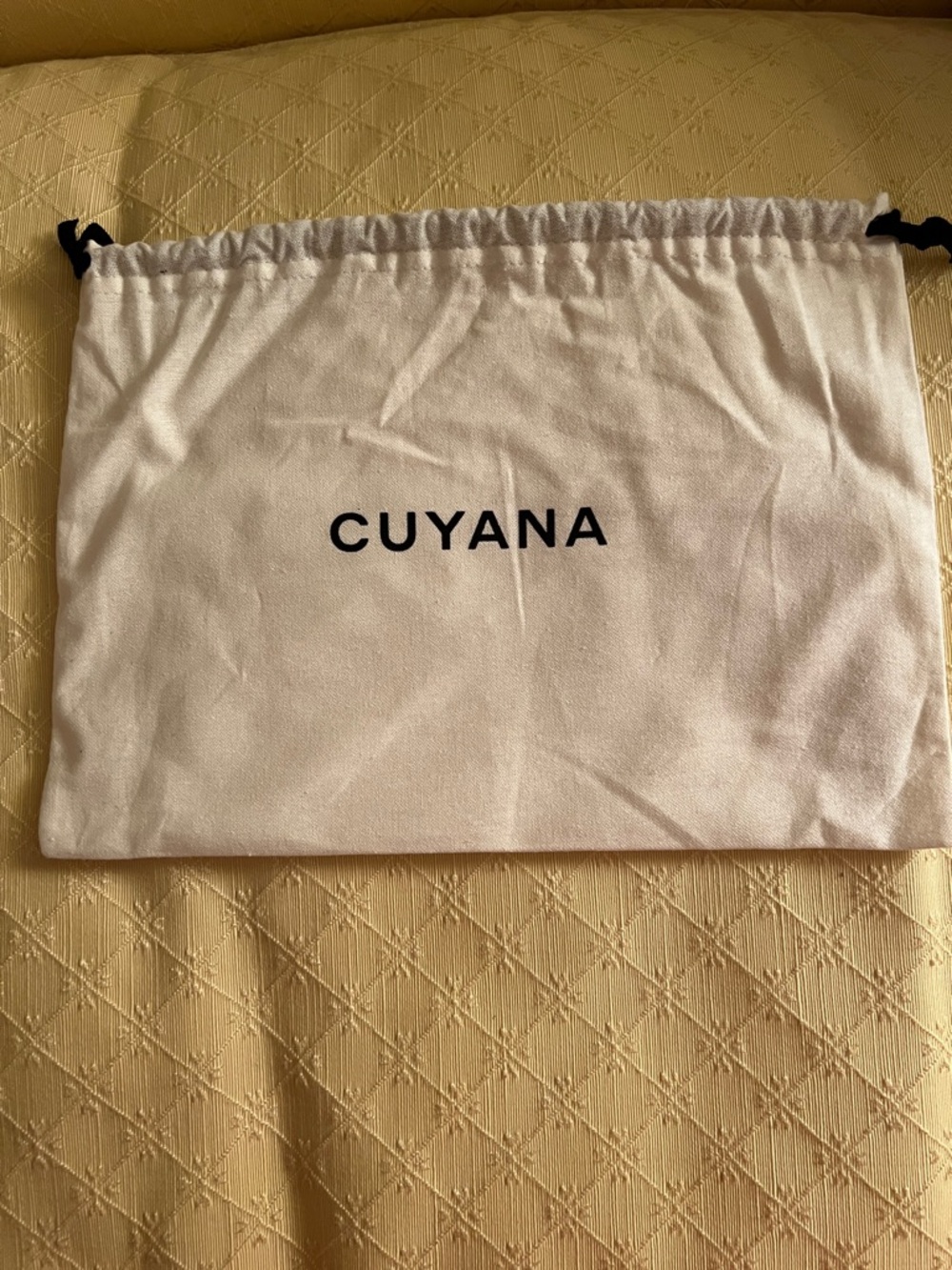 CUYANA IVORY WHITE FABRIC DUST BAG